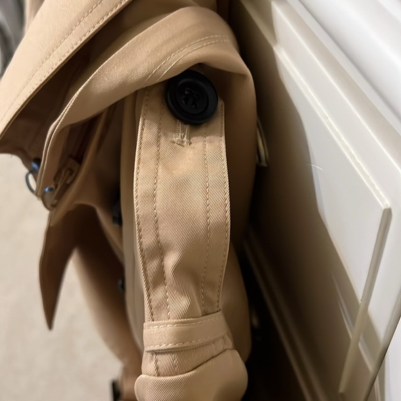 Cropped Trench BGSD Evelyn Women’s Weatherproof Hooded Short Coat Raincoat Large - Picture 7 of 11